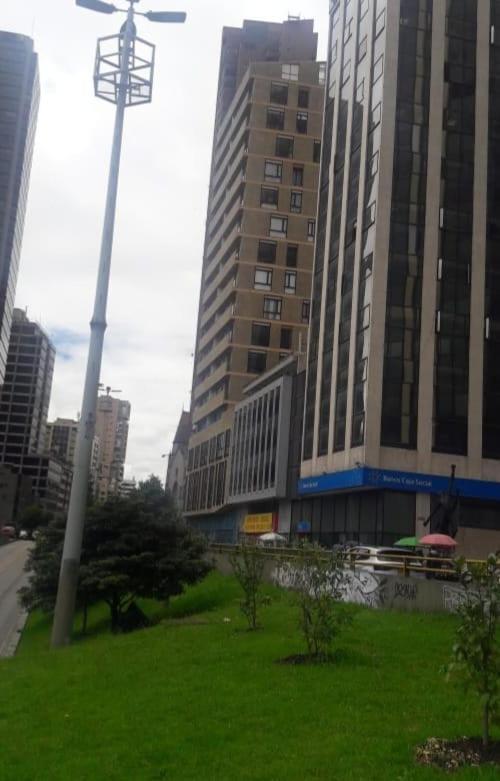 Toscano S Aparta Estudio Hospedaje Amoblado Torre 2 Equilibrium بوغوتا المظهر الخارجي الصورة